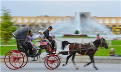 راهکارهای توسعه گردشگری در اصفهان بررسی شده است
