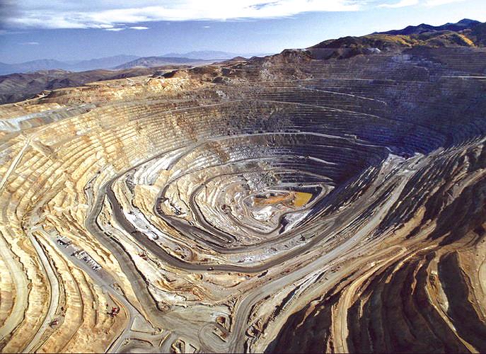 وجود ۴۰۰ واحد معدنی غیر فعال در آذربایجان شرقی